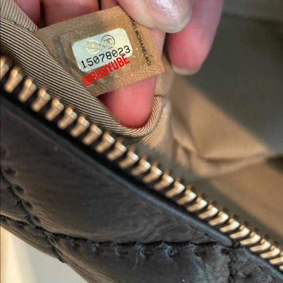 Authentic Chanel Chain Shoulder Bag - Picture 6 of 14